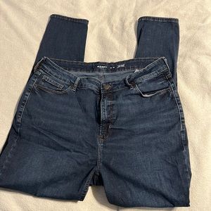 Old Navy Fits You Jeans - size 14-18